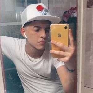 Meet your Posher, Nicolas